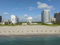 The Singer Oceanfront Resort, Curio Collection by Hilton