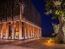 NIZUC Resort & Spa