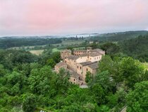 Castel Monastero