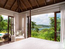 Round Hill Hotel & Villas
