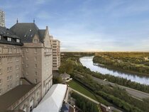 Fairmont Hotel Macdonald