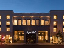 Kimpton La Peer Hotel