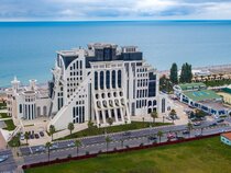 The Grand Gloria Hotel