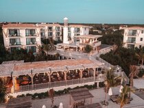 Delek Holbox