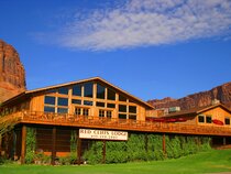 Red Cliffs Lodge