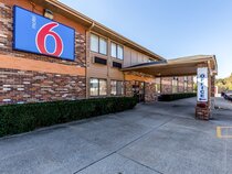 Motel 6 Troy