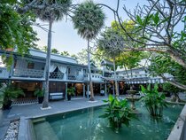 Zantiis Ndol Villas