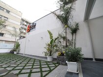 8 Room