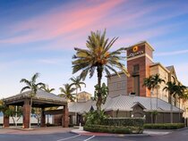 La Quinta Inn & Suites by Wyndham Miami Airport West