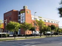 B&B HOTEL Girona 3