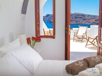 Oia Mare Villas