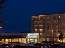 DoubleTree by Hilton Hotel Laurel