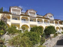 Mazis Apartments