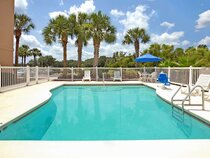 Microtel Inn & Suites by Wyndham Bushnell