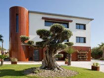 La Villa Miramar