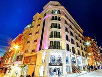 Novel Hotel