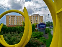 Hampton Inn & Suites Staten Island