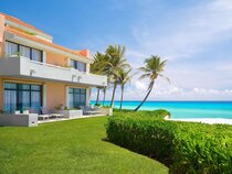 Wyndham Grand Cancun All Inclusive Resort & Villas