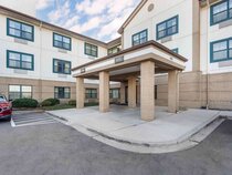 Studio 6 Extended Stay Chicago Lisle IL