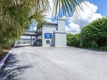 Howard Johnson by Wyndham Orlando Lake Buena Vista South