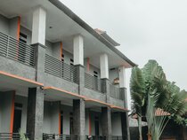 Hotel Diana 2 by ZUZU