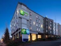 Holiday Inn Express & Suites Sea Tac Airport