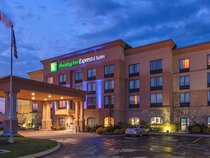 Holiday Inn Express & Suites Belleville