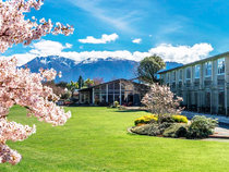 Distinction Te Anau Hotel & Villas