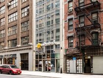 La Quinta Inn & Suites by Wyndham Times Square South