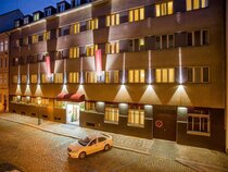 Hotel Cloister Inn