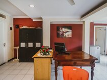 RedDoorz @ Jalan Gatot Subroto Jakarta