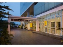 Hariston Hotel & Suites