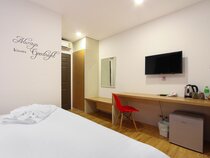 D Varee Xpress Pula Silom