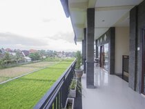 Adi Bisma Inn