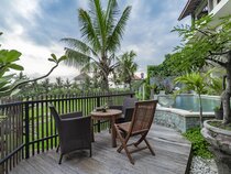 Juli House by Mahaputra