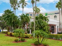 Holiday Inn Express West Doral Miami Airport