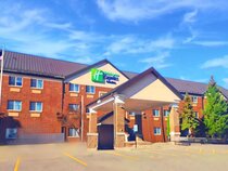 Holiday Inn Express & Suites Saint Paul Woodbury