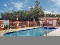 Holiday Inn Express Savannah Airport