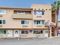 Super 8 by Wyndham Las Vegas North Strip/Fremont St. Area