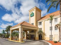 La Quinta Inn & Suites by Wyndham Orlando Universal area