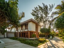 COCANA Resort