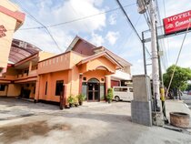 Cempaka Hotel by ZUZU