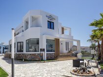 Golden Bay Hotel & Bungalows