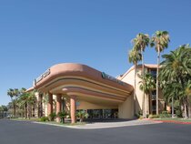 Embassy Suites Phoenix Biltmore