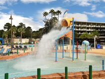 Wyndham Lake Buena Vista Disney Springs Resort Area