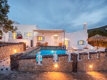 Starlight Luxury Seaside Villa