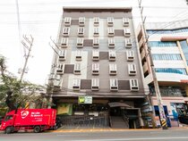 RedDoorz Plus @ Kamuning Quezon City