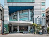 Greenhills Elan Modern