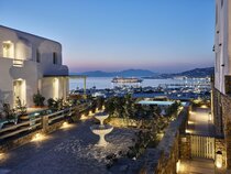 Hilltop Rooms & Suites