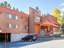 Quality Inn near Mammoth Mountain Ski Resort